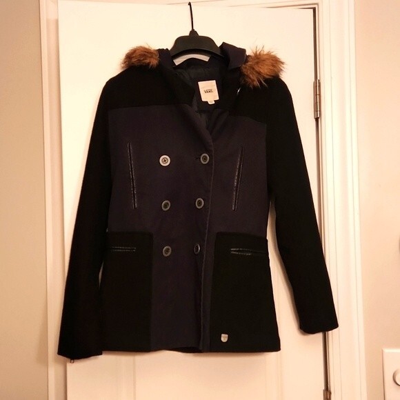 Vans Black Winter Coat w/ Detachable Fur Hood Size Small - Picture 1 of 10
